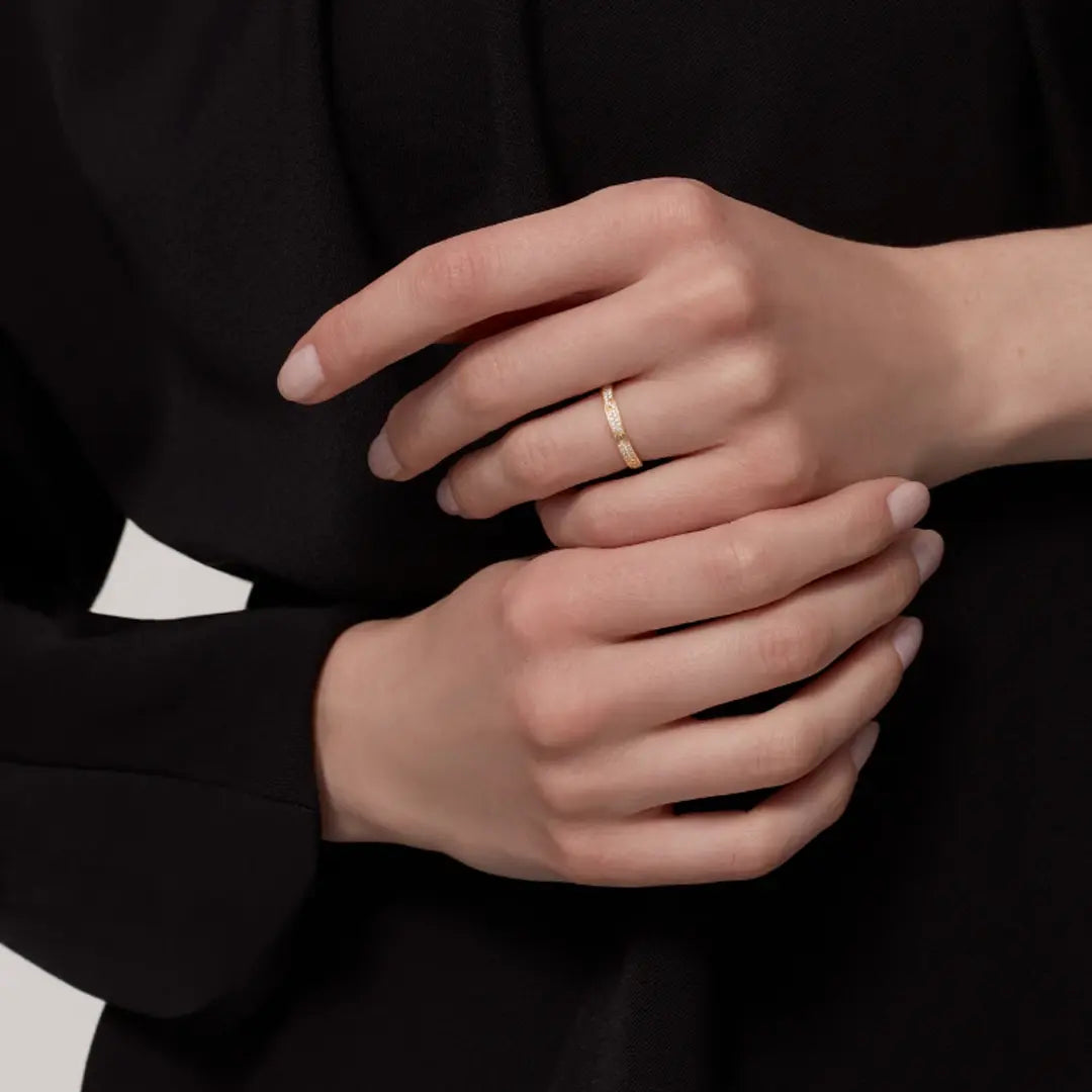 Klein Isabelle Ring