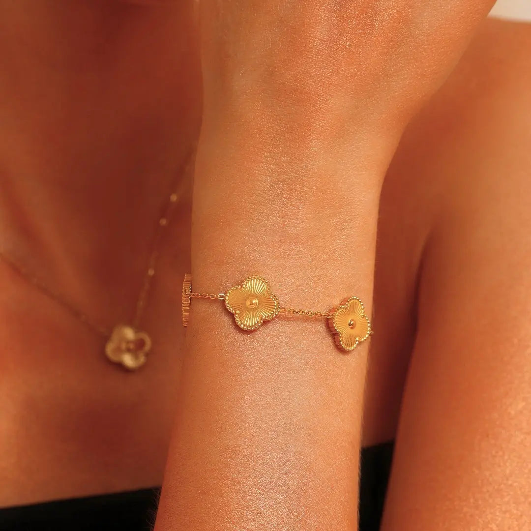 Gold Four-Leaf Clover Luck Bracelet