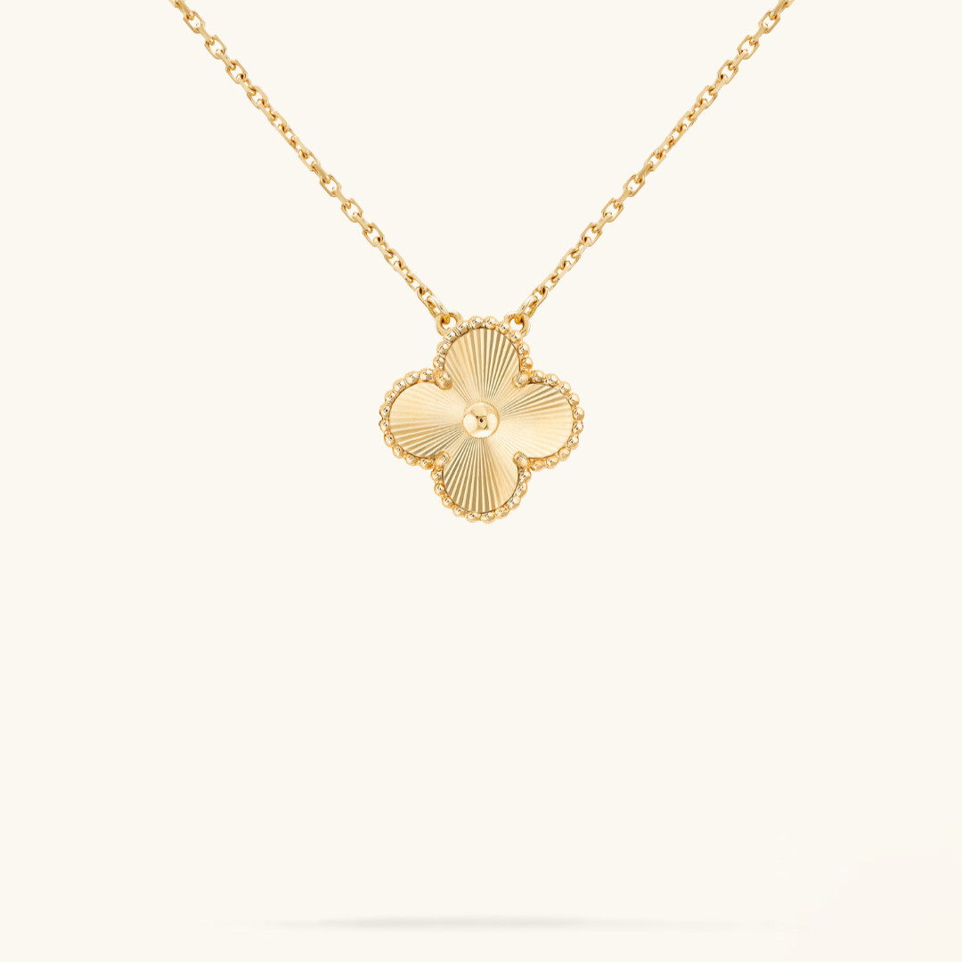 CLOVER | Elegant Gold Necklace