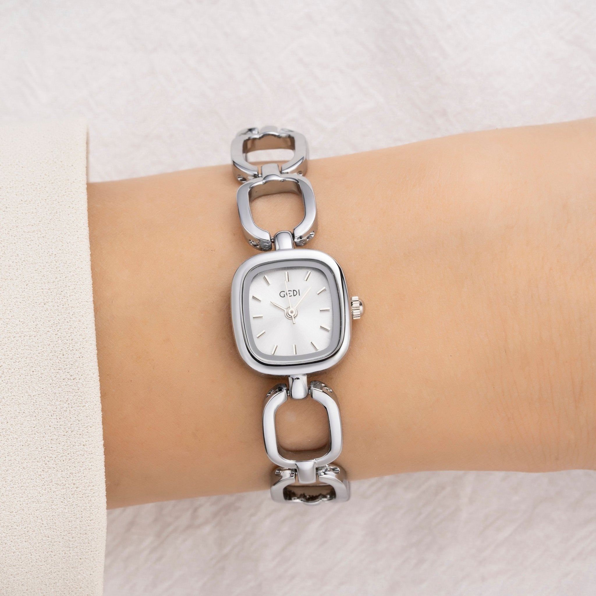 Colette in Silver