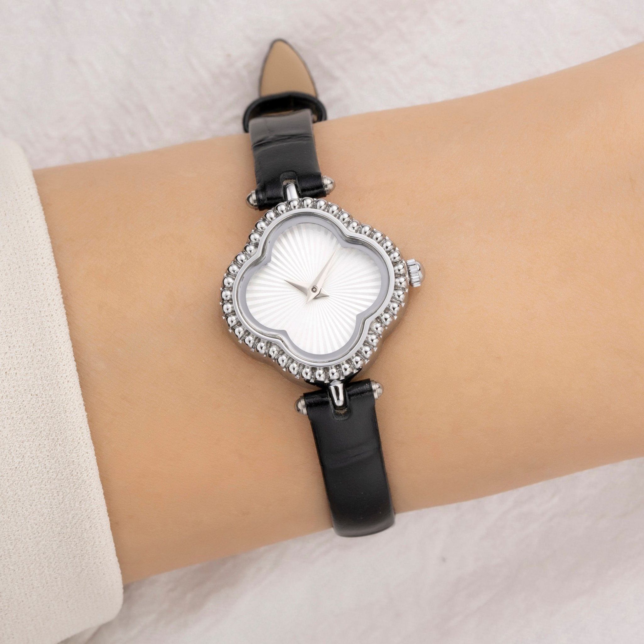 Vespera | Silver Leather