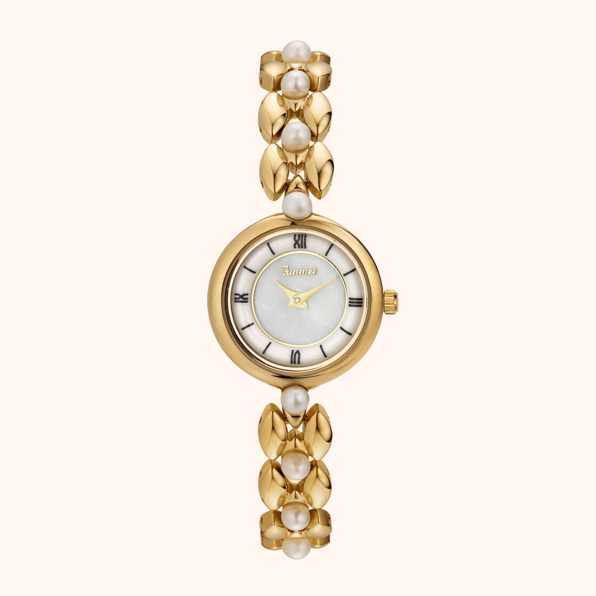 Sophia Pearl in Gold