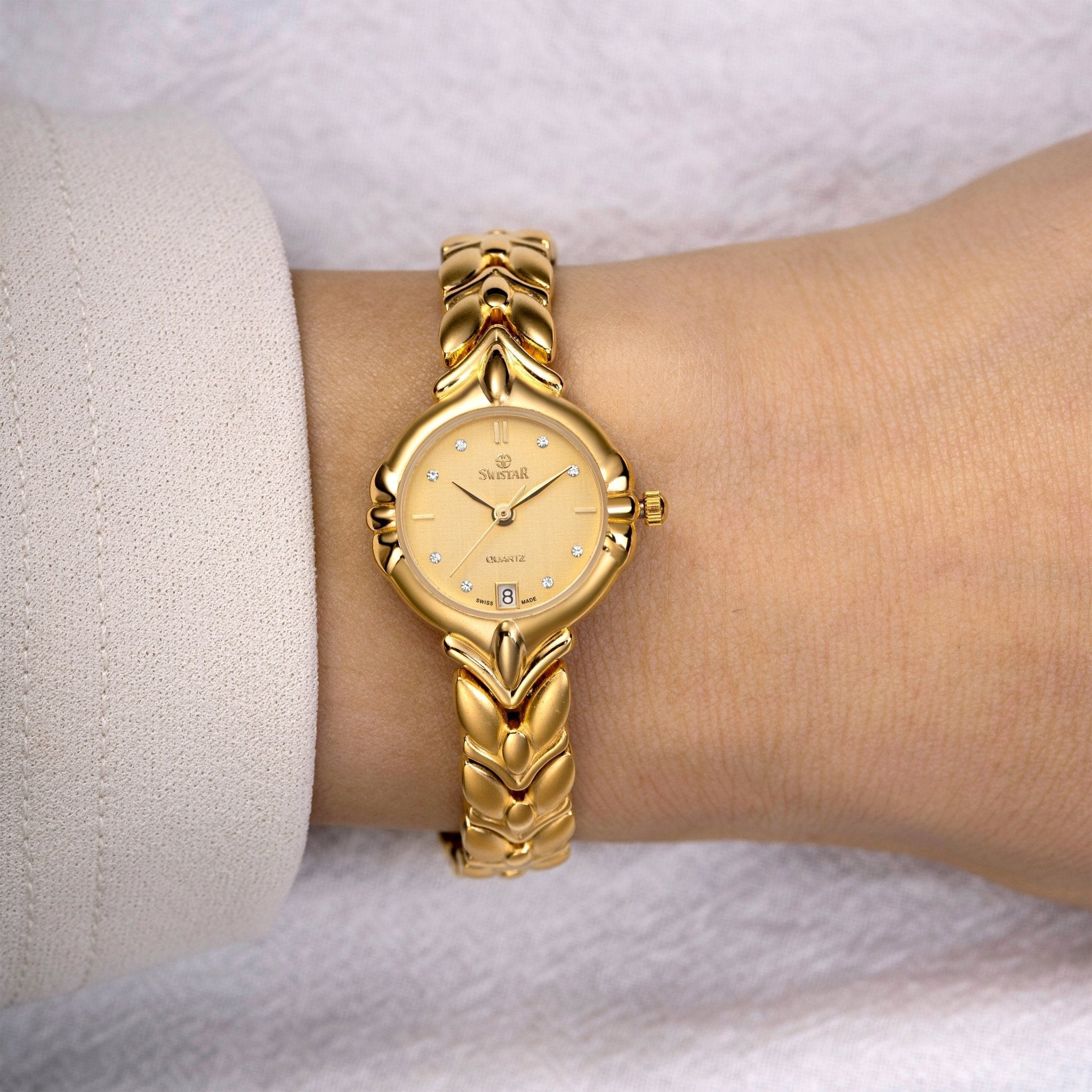 Juliette in Gold
