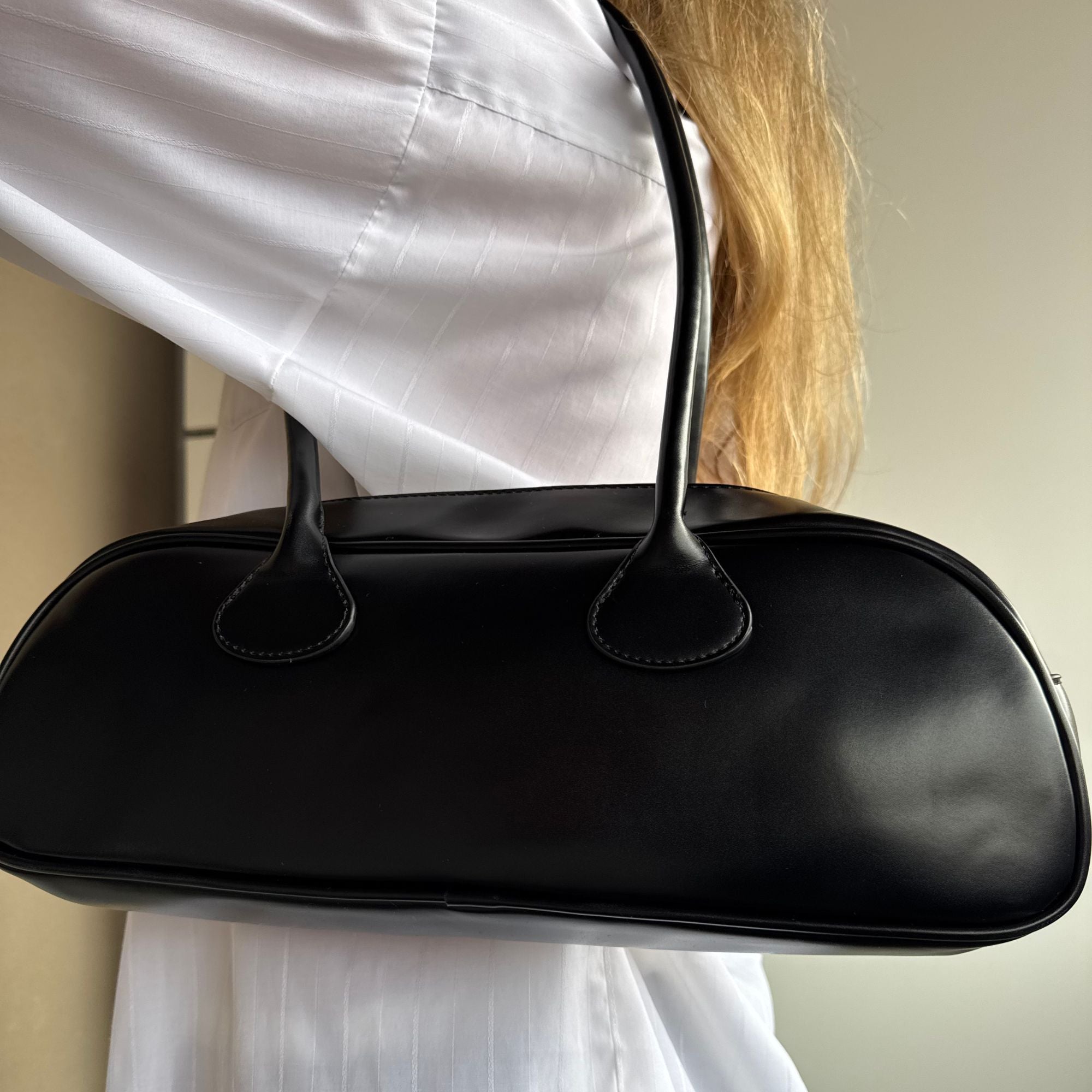 Black Vivienne Barrel Bag