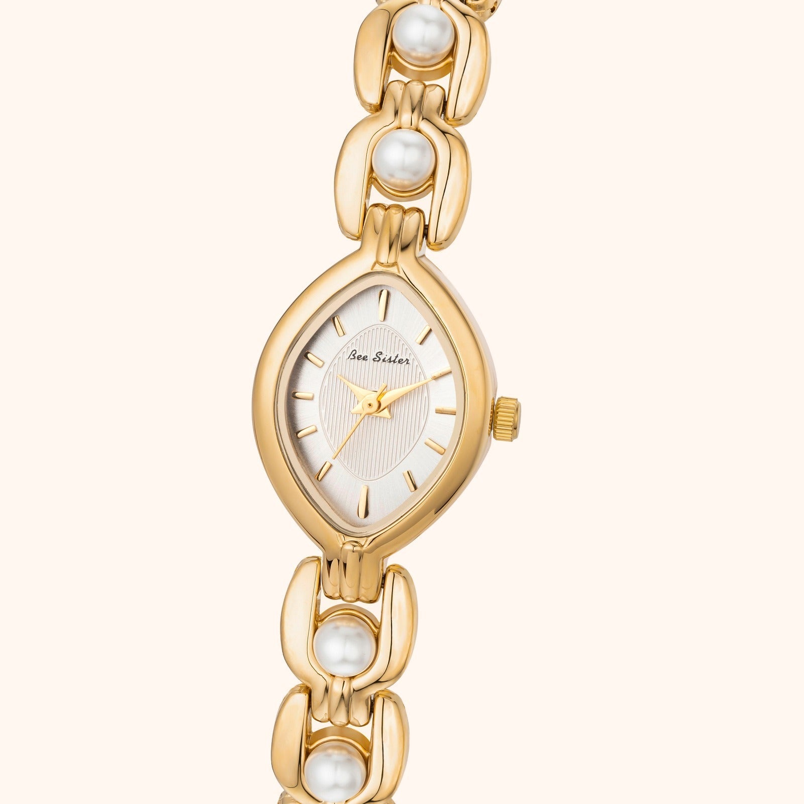 Isara | White and Gold