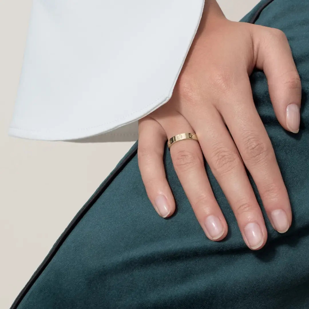 Slim Love Ring