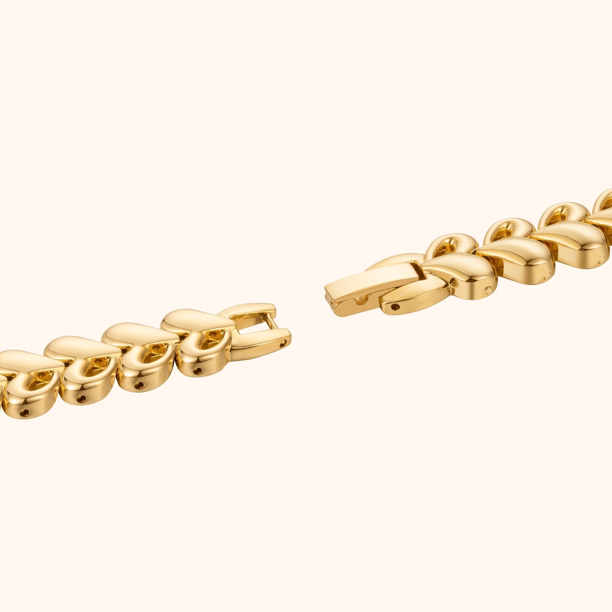Rhea Gold Collection