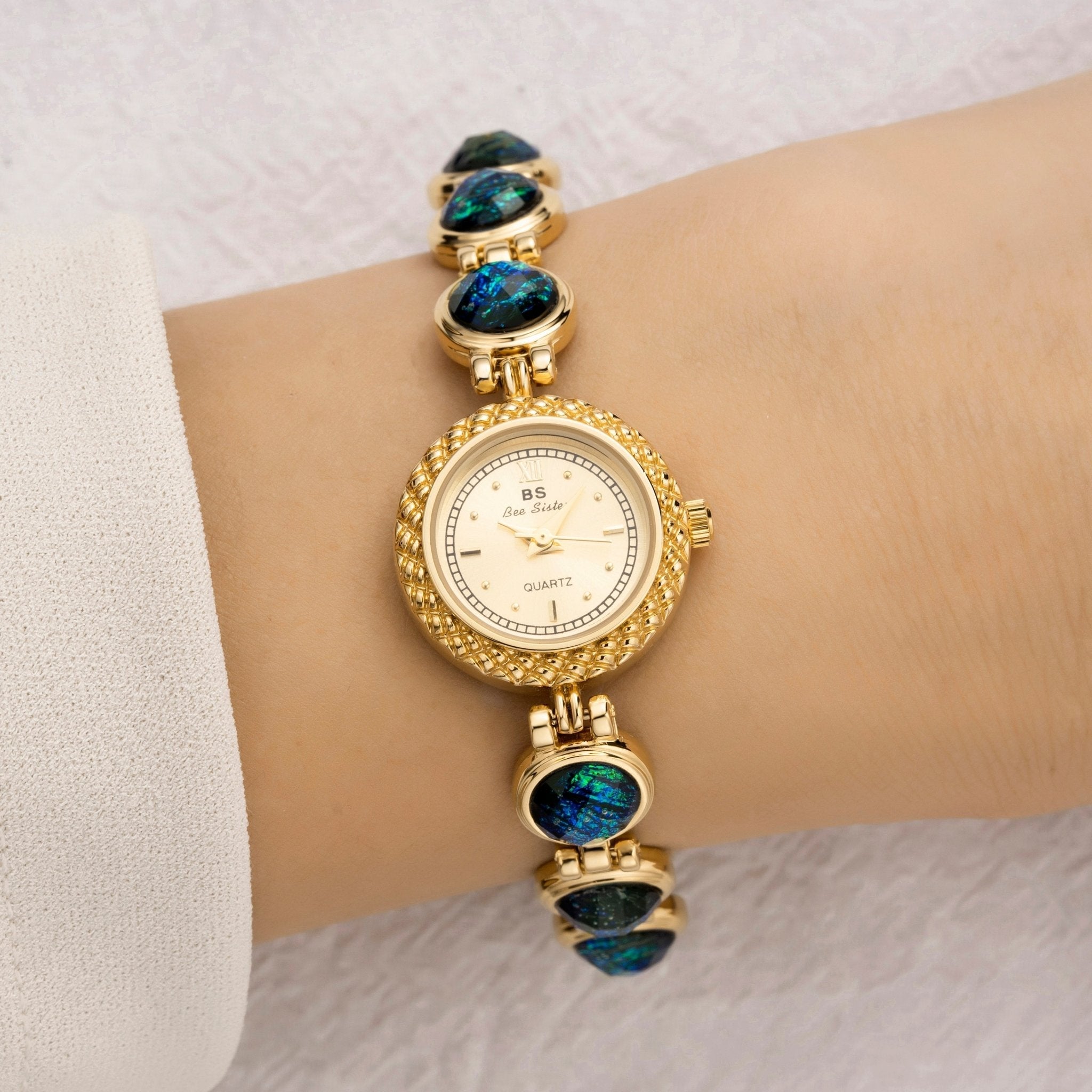 Ondine in Gold