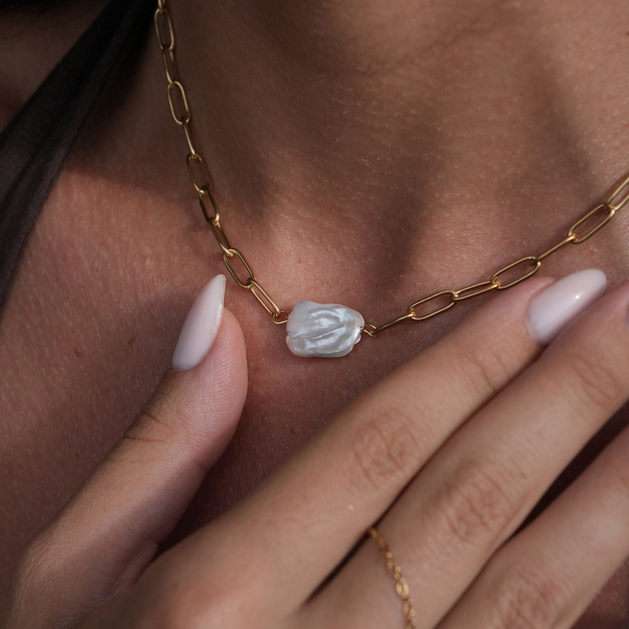 Estella Connected Necklace
