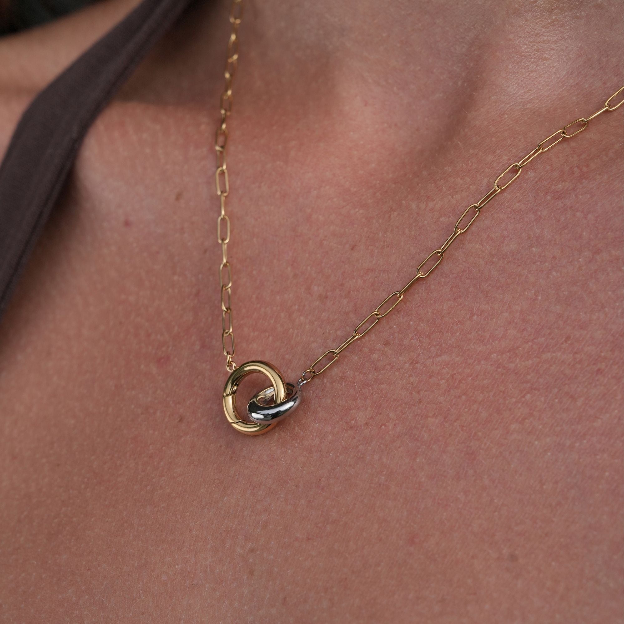 Kaliyah Pendant Lariat Necklace