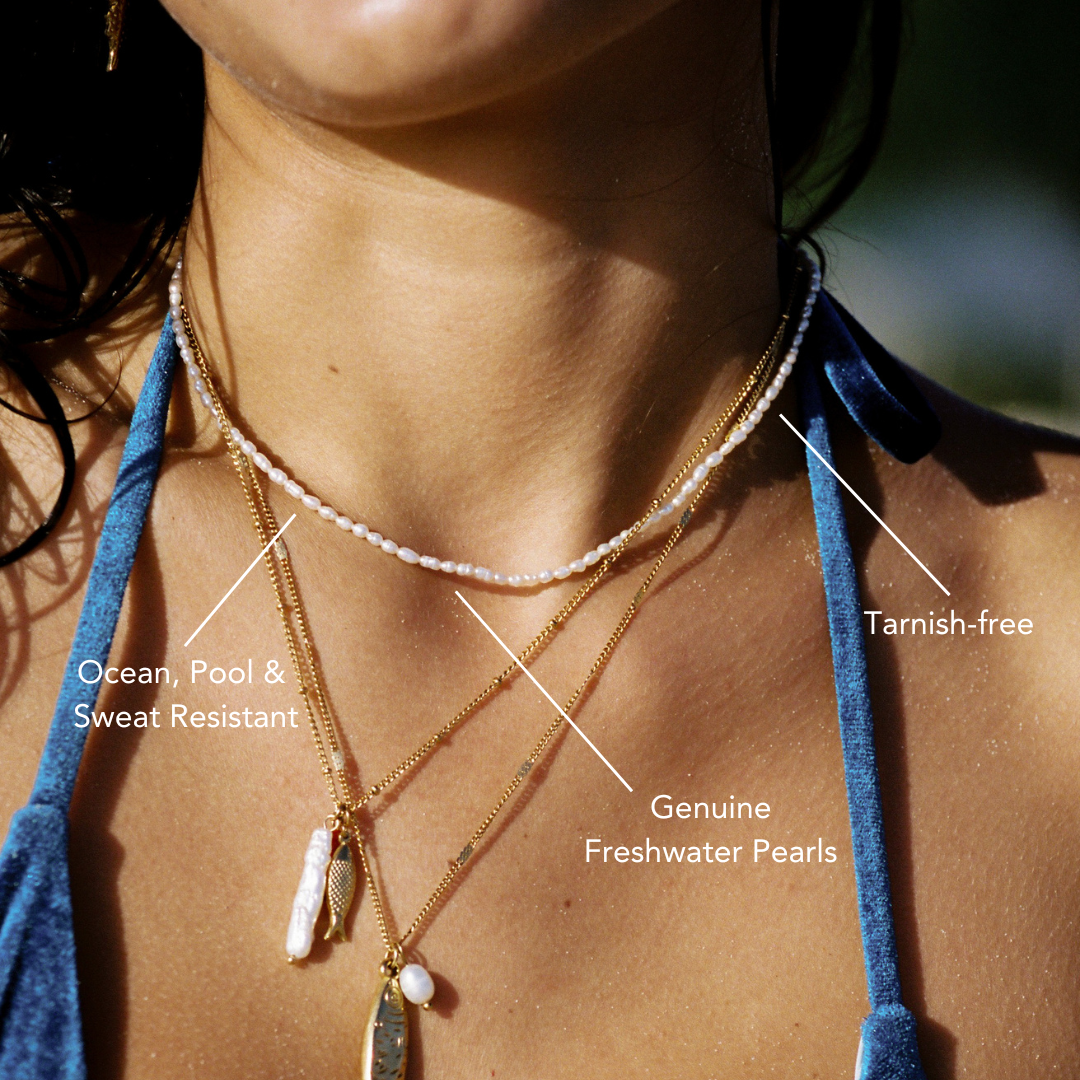 Tiny Pearls Choker
