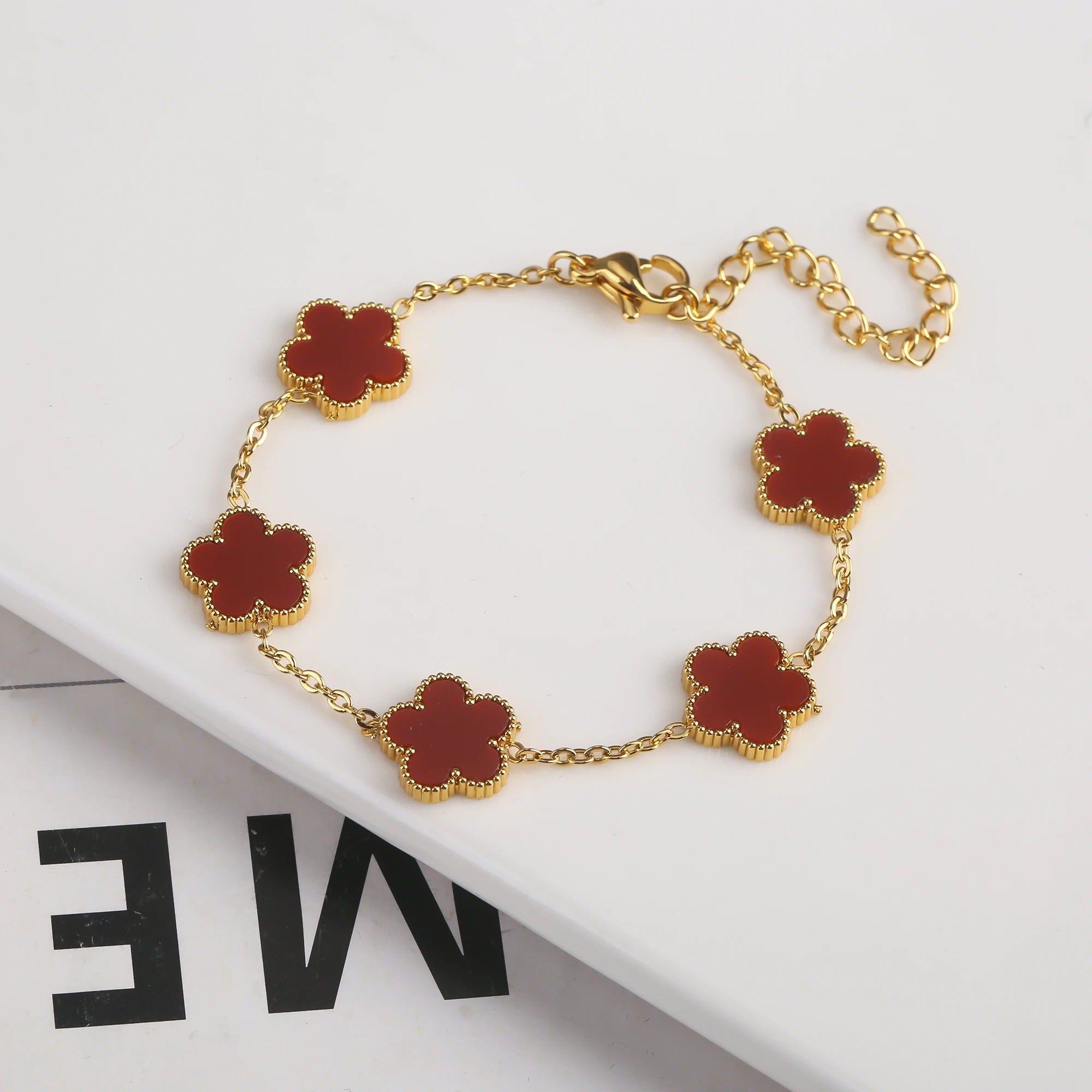 CLOVER | Scarlet Bracelet